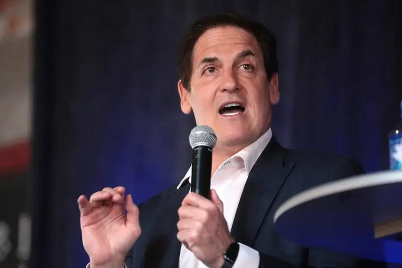 Mark Cuban speaking at an investment conference