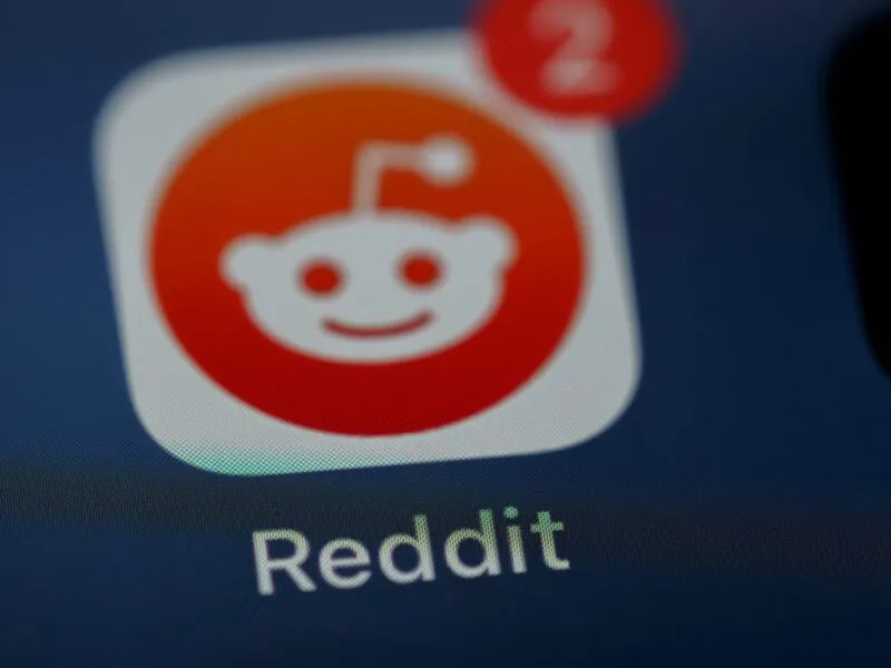 Logo of Reddit