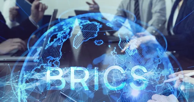 50+ Nations Now Use Yuan, Rupee, Ruble in Oil, Defense Trade