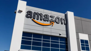 Amazon (AMZN) Stock Surges Ahead of Tomorrow's Q4 Earnings – Analysts Weigh In