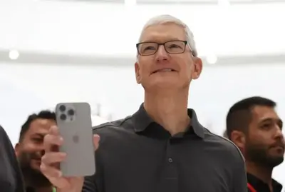 Tim Cook Owns Bitcoin and Ethereum, But Apple Rejects Crypto