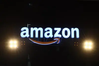 Amazon to Hire 250K Workers: What It Means for US Jobs & AMZN Stock?